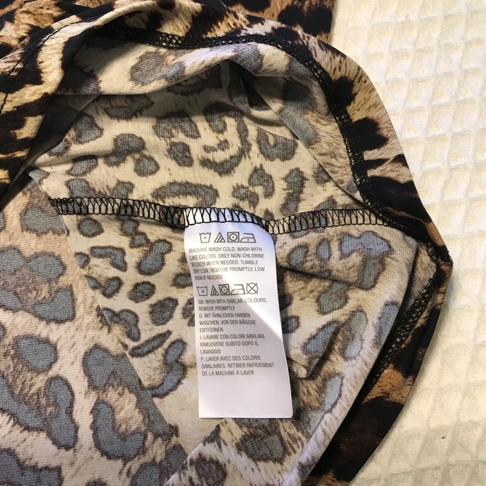 Susan Graver Brown Leopard Print Long Sleeve Top - Picture 6 of 6